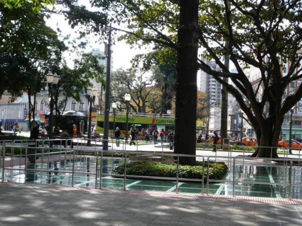 Praça Tiradentes - o que fazer em Curitiba