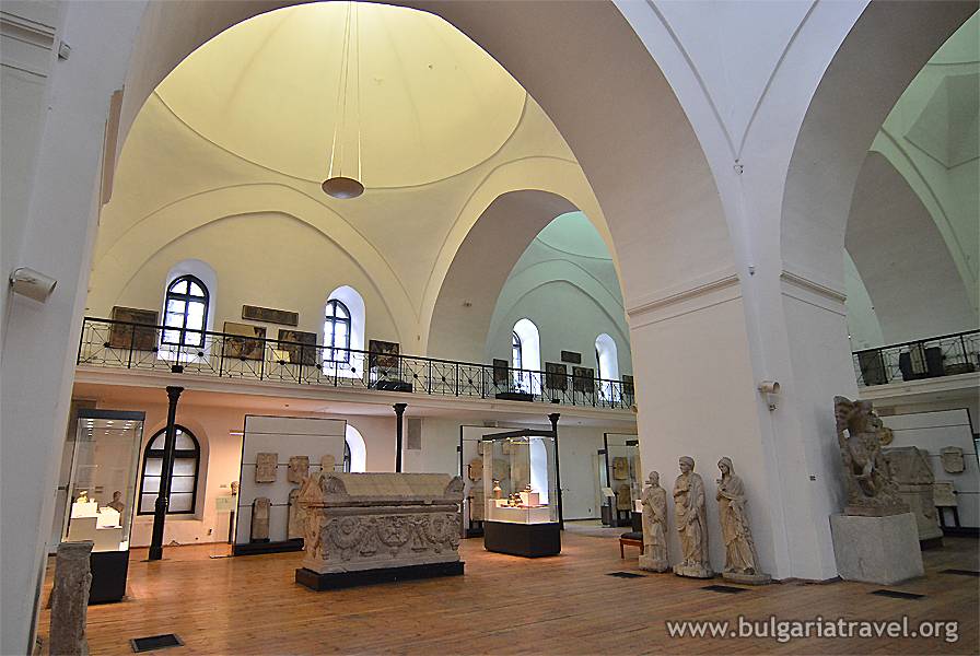 Instituto Nacional e Museu de Arqueologia da Bulgária. O que fazer em Sofia - Bulgária